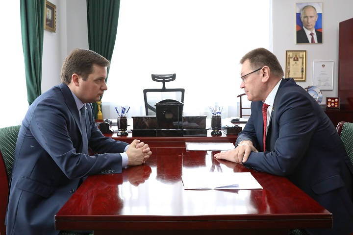 SHU_3420 2.jpg